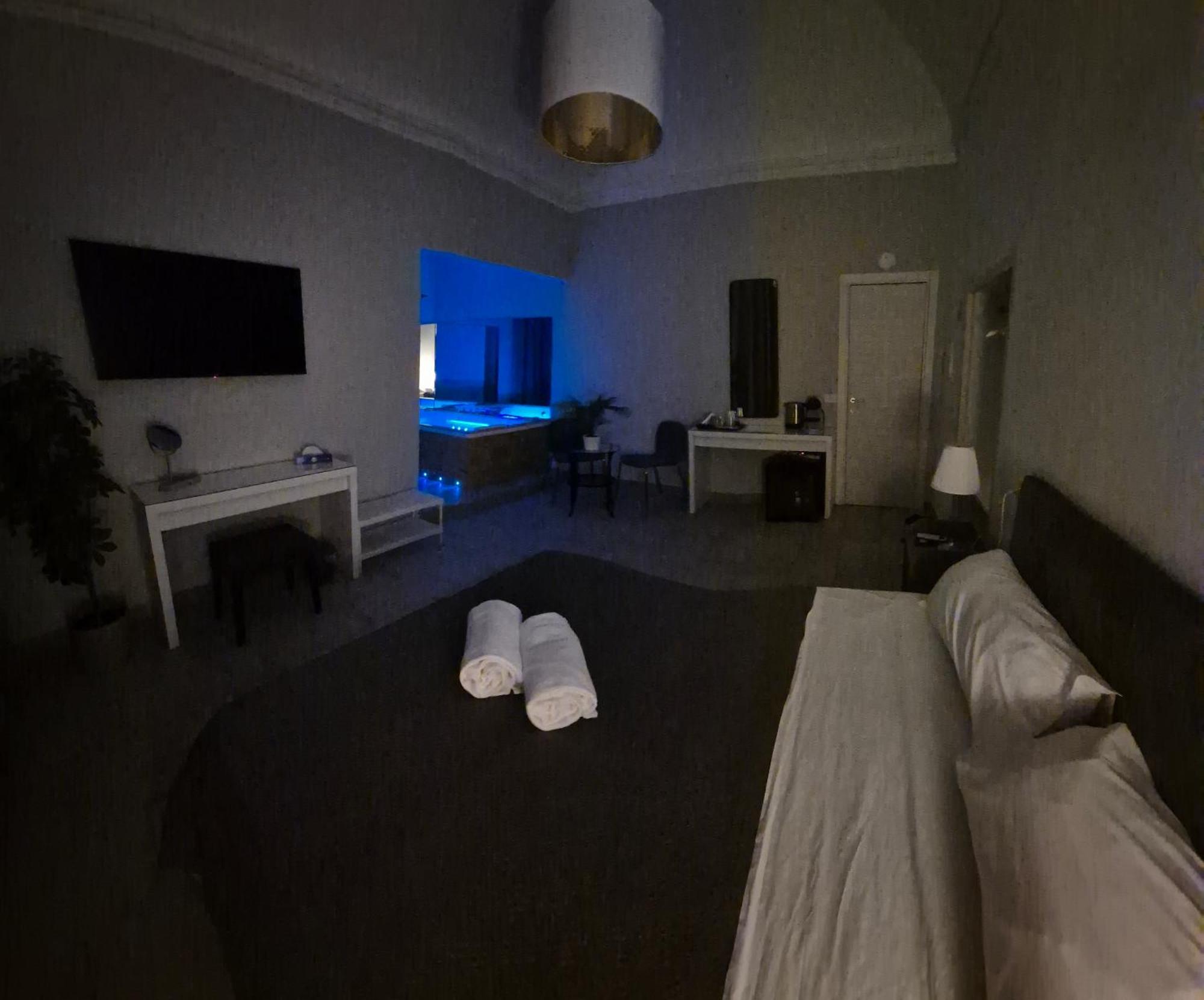 Duomo Luxury Suite คาตาเนีย ภายนอก รูปภาพ