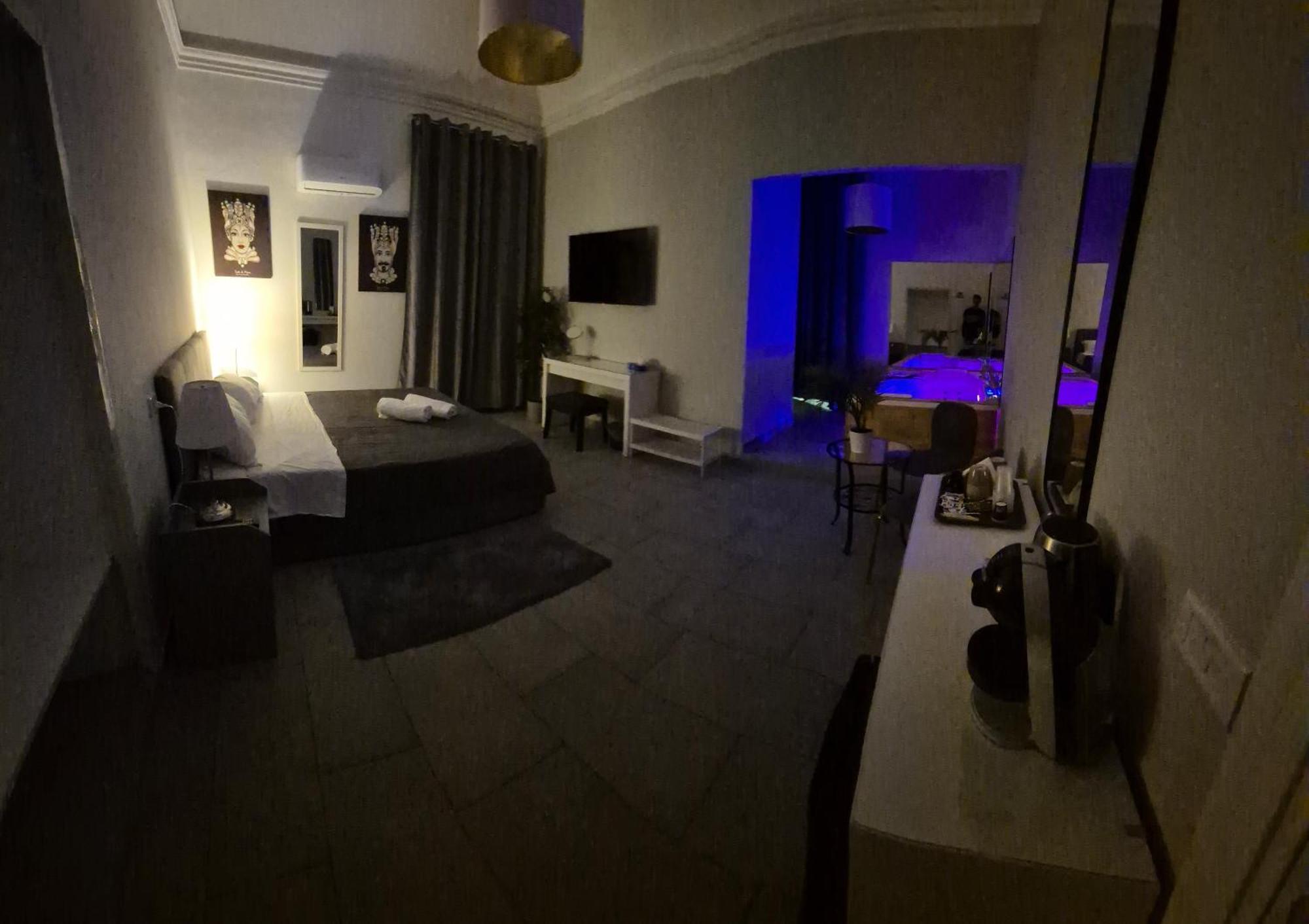 Duomo Luxury Suite คาตาเนีย ภายนอก รูปภาพ