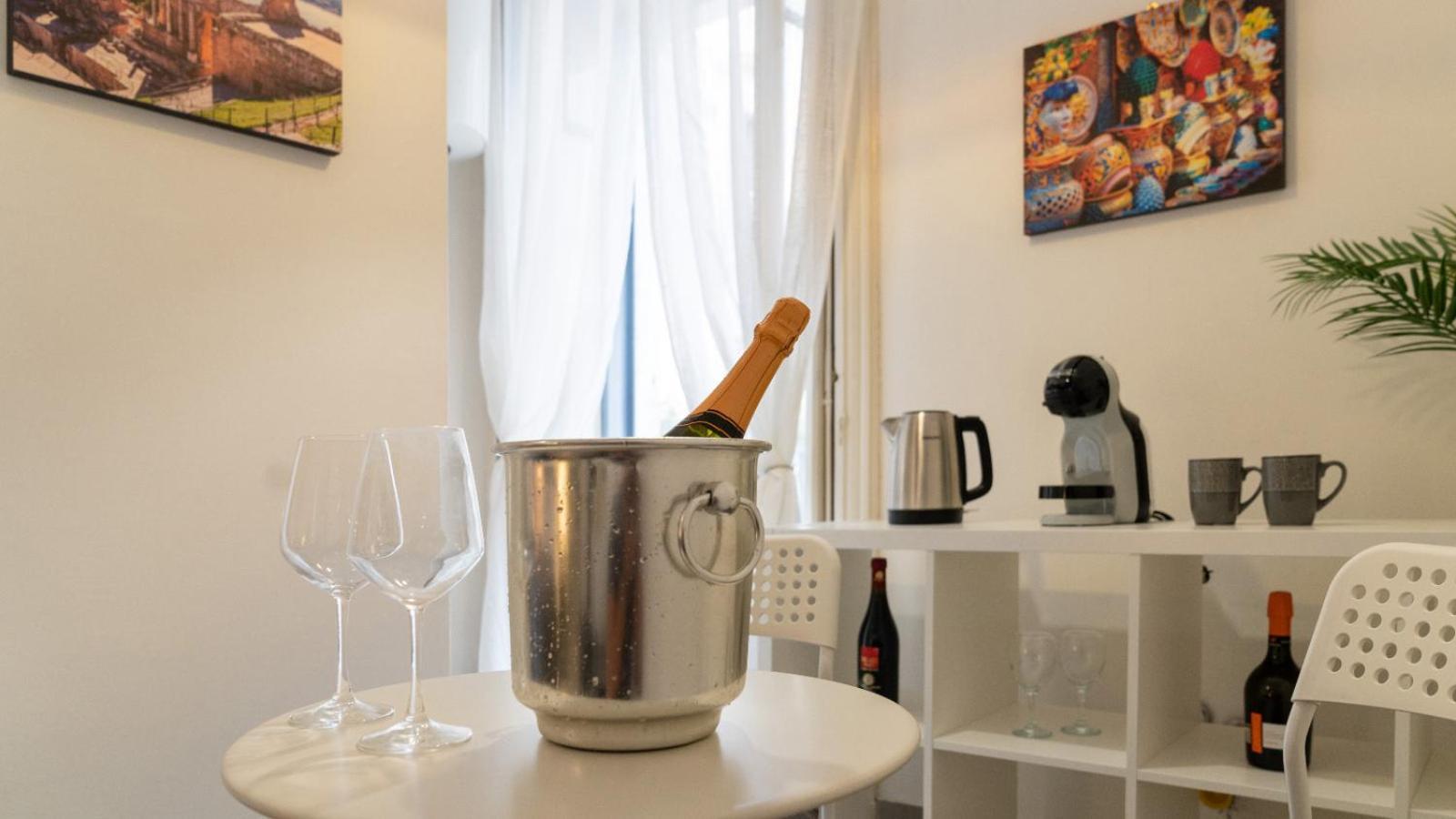 Duomo Luxury Suite คาตาเนีย ภายนอก รูปภาพ