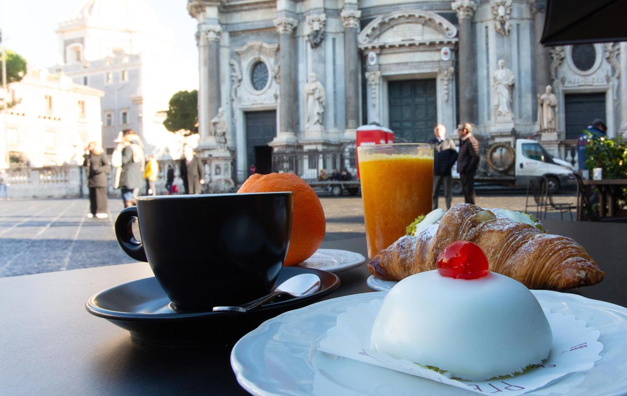 Duomo Luxury Suite คาตาเนีย ภายนอก รูปภาพ
